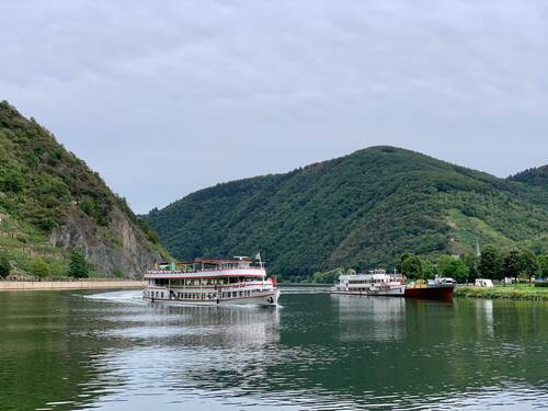 Ships on the Mosel